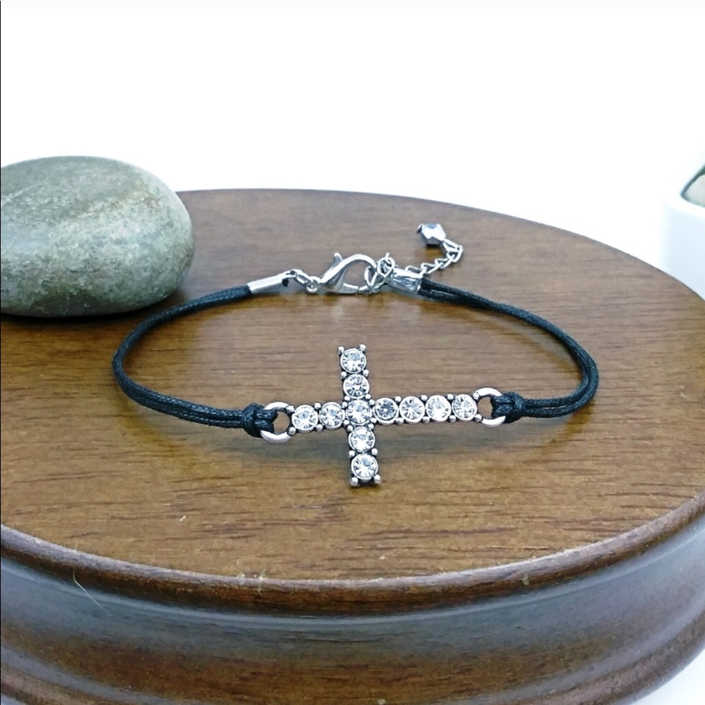 Side Cross Bracelet